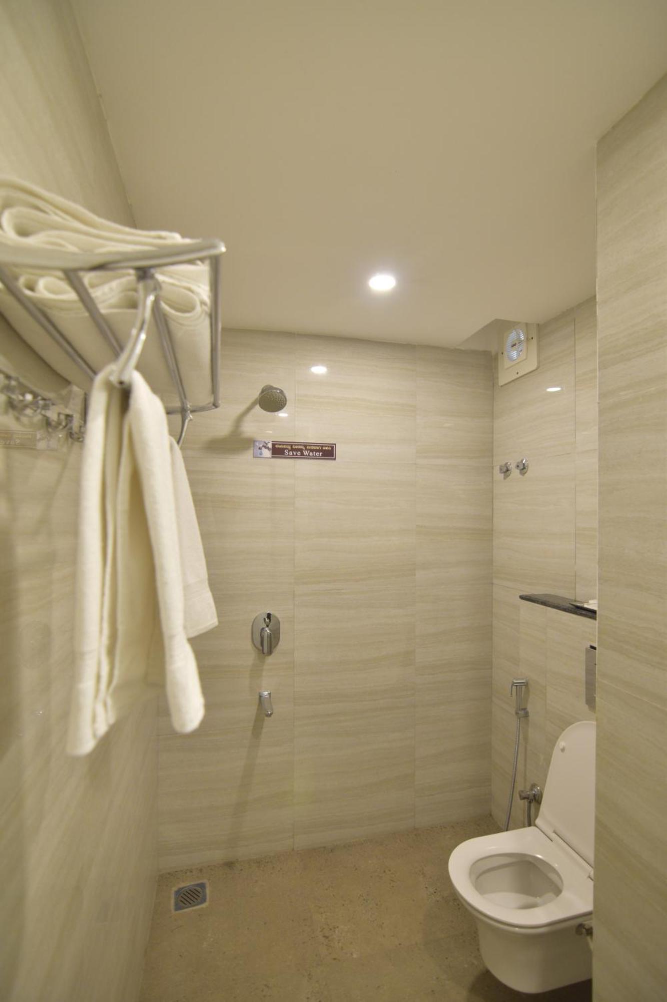 Hotel Dasya - Formerly Nice Stay The Business Hotel บังกาลอร์ ห้อง รูปภาพ